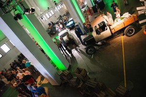 garage_party0042[1]
